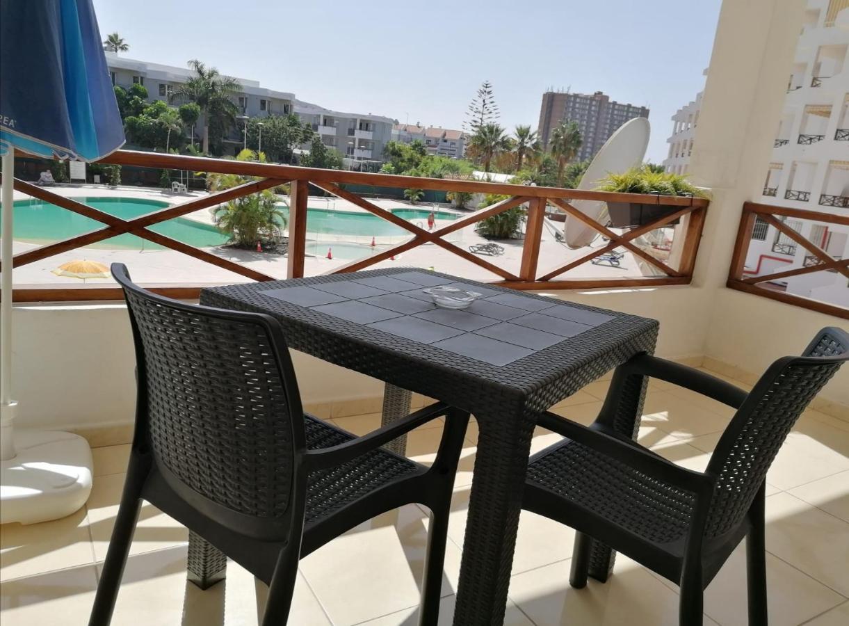 Large Studio Apartment With Lovely Terrace And Wifi Los Cristianos  Kültér fotó